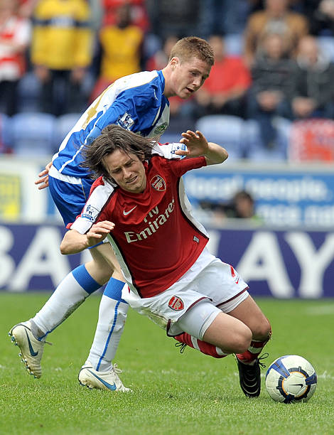 示了她无与 示了她无与